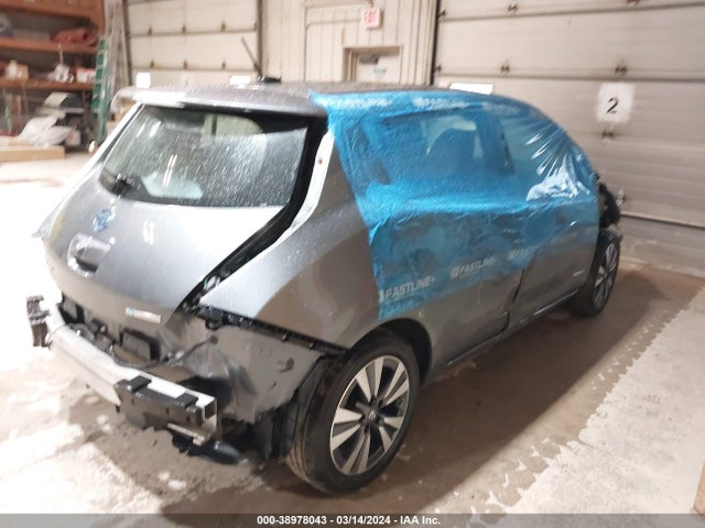 Nissan LEAF SV 2017 1N4BZ0CP4HC308182 Image 4