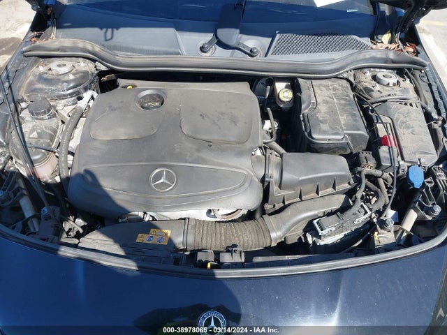 Mercedes-Benz CLA 250 2018 WDDSJ4EB1JN574866 Image 10