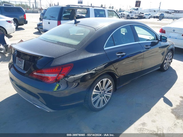 Mercedes-Benz CLA 250 2018 WDDSJ4EB1JN574866 Image 4