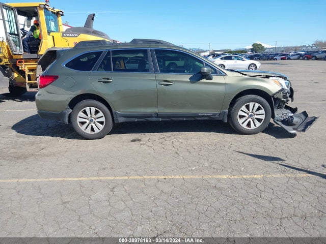 Subaru Outback 2.5i Premium 2015 4S4BSBFC8F3253862 Image 13