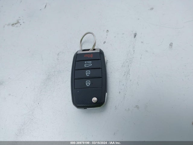 KIA Optima Lx 2017 5XXGT4L34HG154773 Image 11