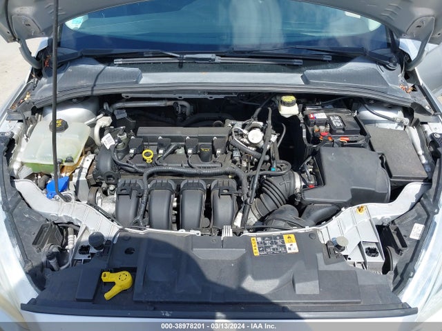 Ford FOCUS SE 2017 1FADP3K22HL216591 Image 10