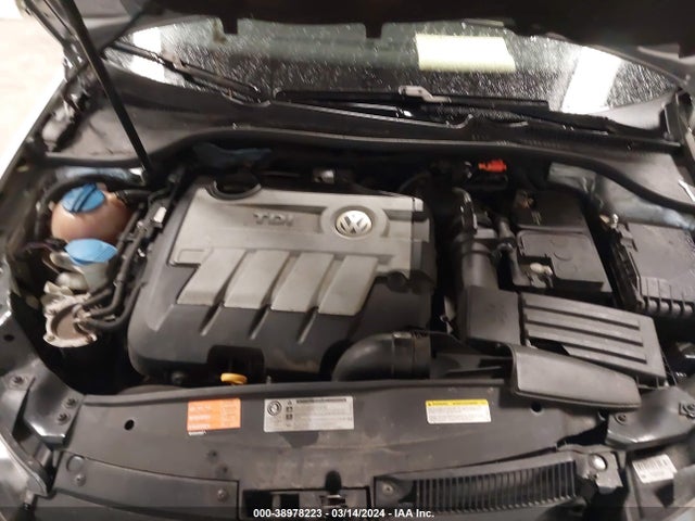 3VWPL7AJ2EM626138 Volkswagen Jetta Sportwagen 2.0l Tdi
