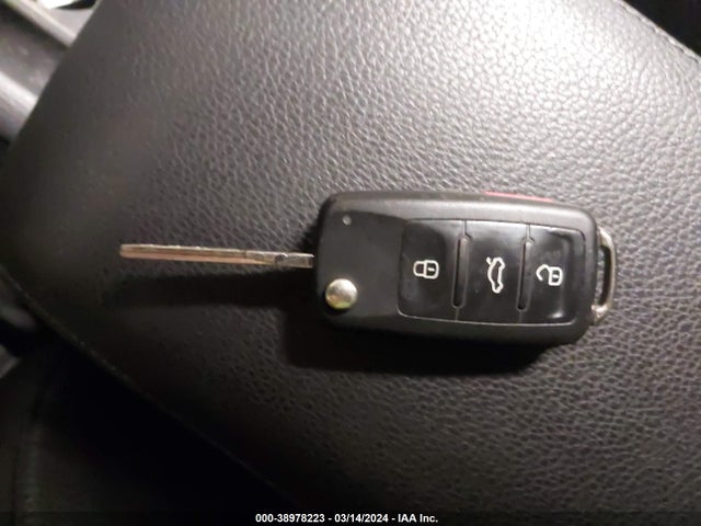 3VWPL7AJ2EM626138 Volkswagen Jetta Sportwagen 2.0l Tdi