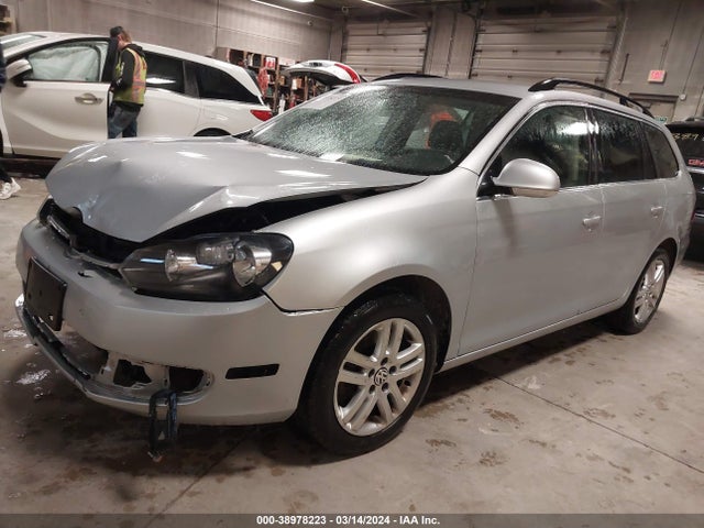3VWPL7AJ2EM626138 Volkswagen Jetta Sportwagen 2.0l Tdi