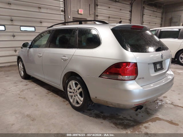 3VWPL7AJ2EM626138 Volkswagen Jetta Sportwagen 2.0l Tdi