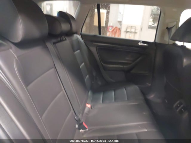 3VWPL7AJ2EM626138 Volkswagen Jetta Sportwagen 2.0l Tdi