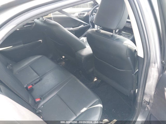 JTHKD5BH0H2283012 Lexus CT 200H
