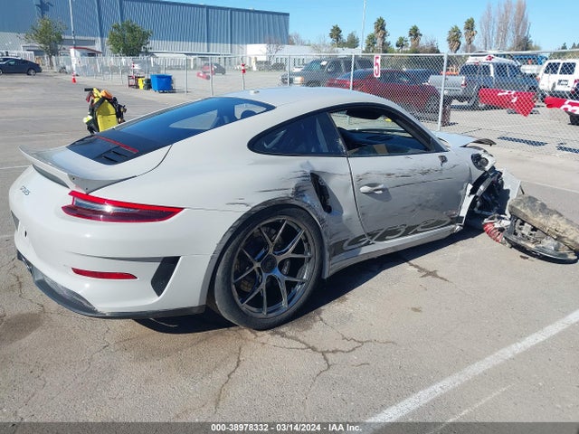 2019 PORSCHE 911 WP0AF2A94KS164936 Photo 3