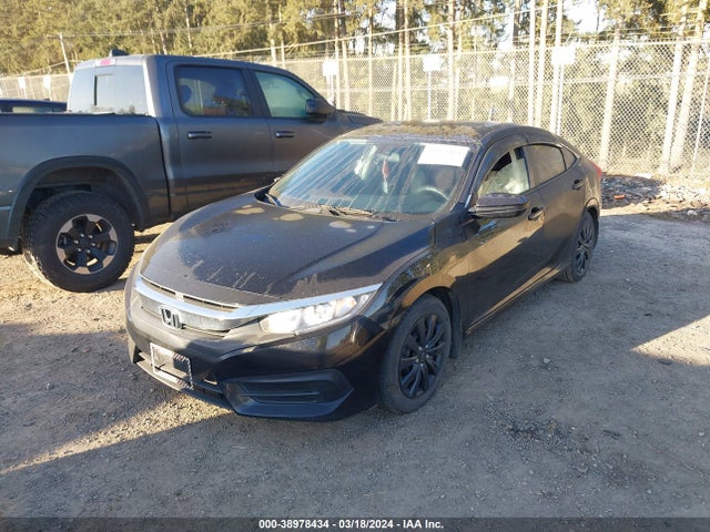 Honda Civic Lx 2018 19XFC2F50JE010682 Image 2