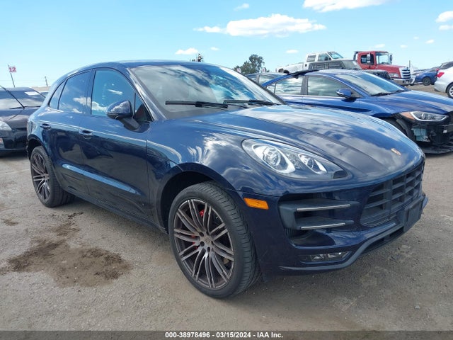 2018 PORSCHE MACAN WP1AF2A58JLB71666 Photo 0