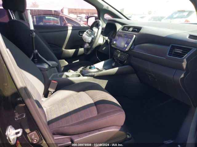 1N4AZ1CPXJC303835 Nissan LEAF SV