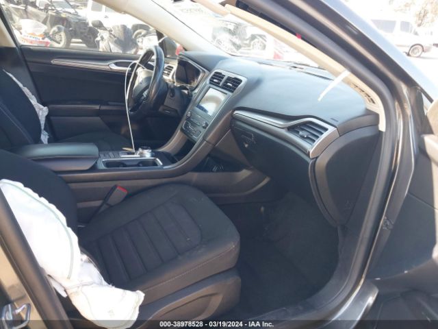3FA6P0HD2LR148920 Ford FUSION SE