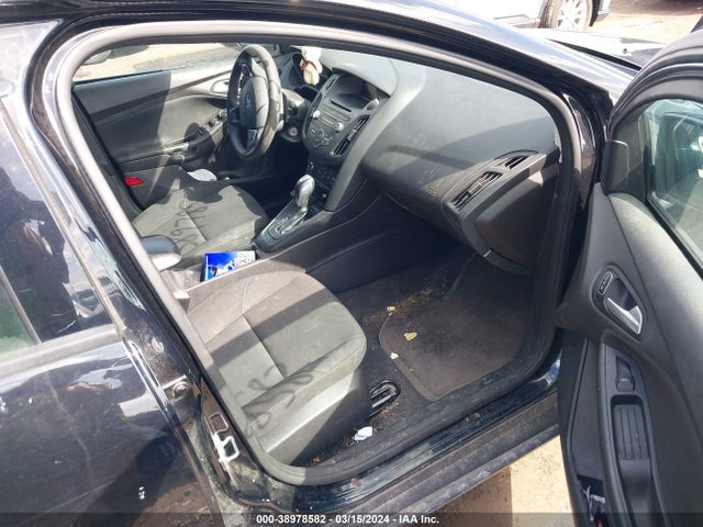 Ford FOCUS SE 2016 1FADP3F2XGL244163 Image 5
