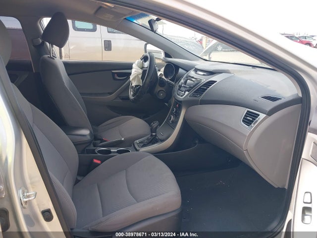 Hyundai ELANTRA SE 2016 5NPDH4AE8GH716170 Image 5