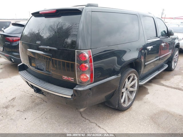 2011 Gmc Yukon Xl 1500 Denali მანქანა იყიდება აუქციონზე, vin: 1GKS2MEF8BR135401, აუქციონის ნომერი: 38978742