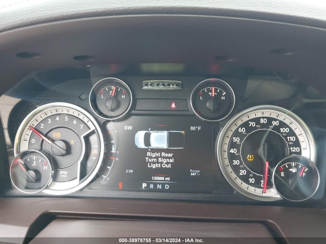 RAM 1500 Laramie  4x4 5'7 Box 2018 1C6RR7NTXJS194090 Image 7