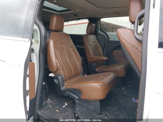 Chrysler Pacifica Limited 2018 2C4RC1GG3JR172294 Image 8