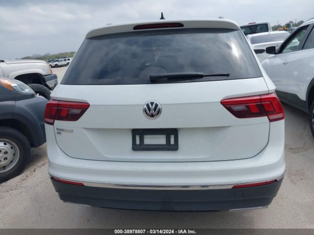 3VV3B7AX5MM114558 Volkswagen Tiguan 2.0t Se/2.0t Se R-line Black/2.0t Sel