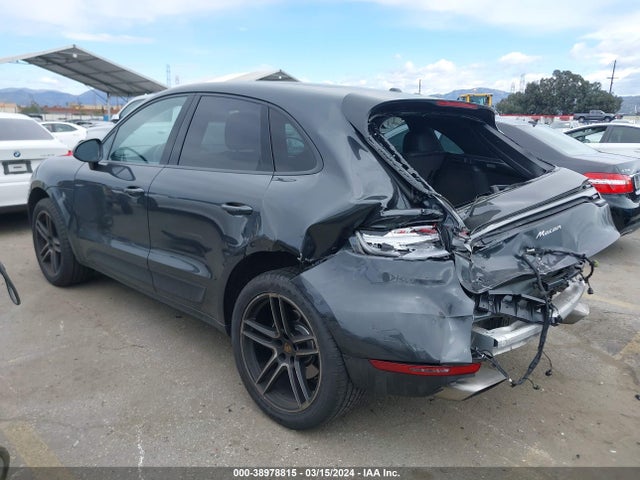 2021 PORSCHE MACAN WP1AA2A57MLB02227 Photo 2