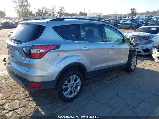 Ford ESCAPE SE 2017 1FMCU0GD2HUB61010 Image 4