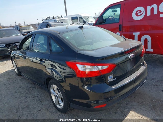 Ford FOCUS SE 2014 1FADP3F23EL272724 Image 3