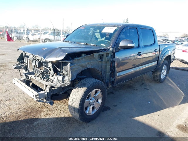 Toyota Tacoma Base V6 2015 3TMLU4EN8FM195106 Image 2