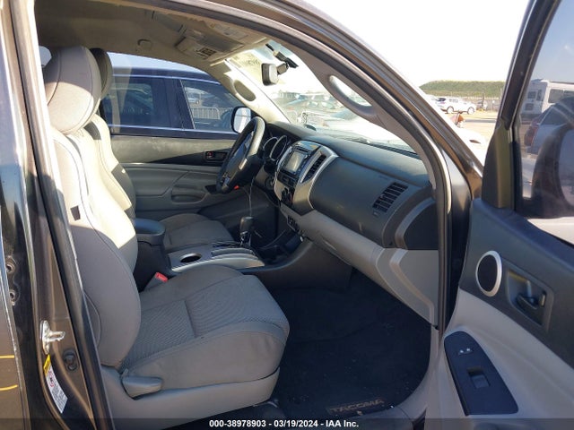 Toyota Tacoma Base V6 2015 3TMLU4EN8FM195106 Image 5