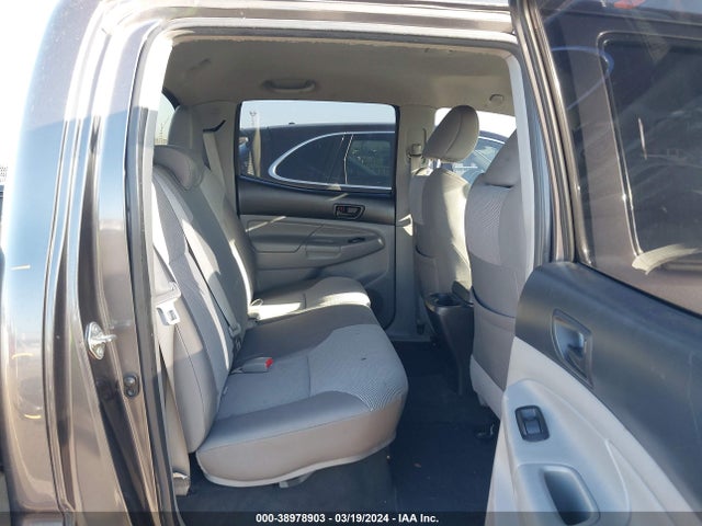 Toyota Tacoma Base V6 2015 3TMLU4EN8FM195106 Image 8