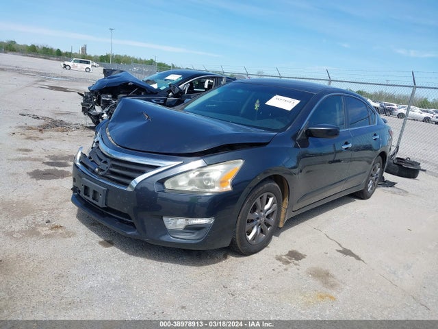 Nissan Altima 2.5 S 2015 1N4AL3AP4FC575045 Image 2