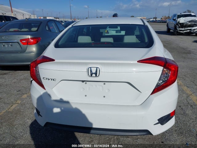 Honda Civic Lx 2018 2HGFC2F56JH531878 Image 16