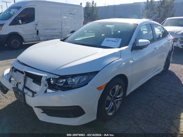 Honda Civic Lx 2018 2HGFC2F56JH531878 Image 2