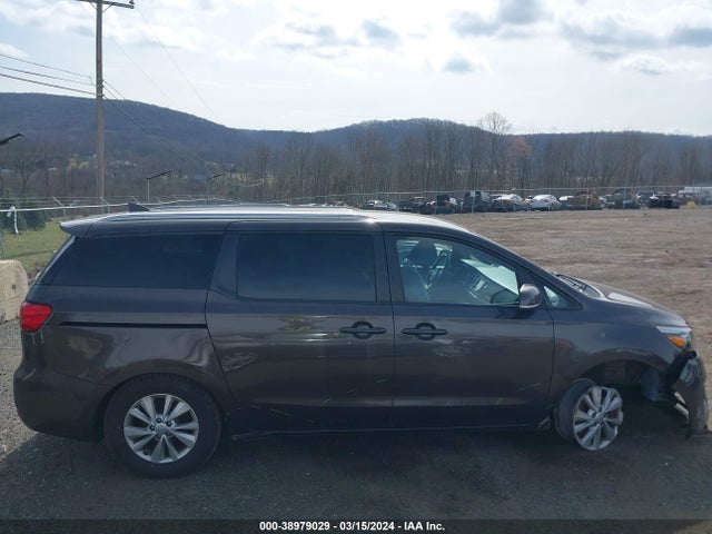 KIA SEDONA LX 2017 KNDMB5C18H6248163 Image 13