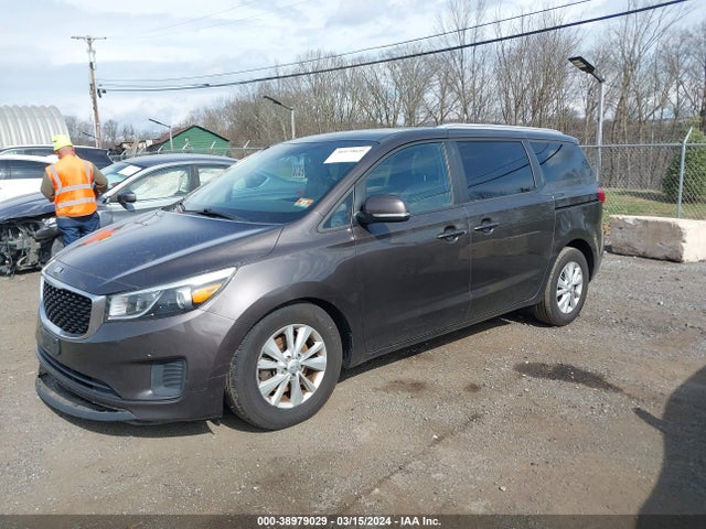 KIA SEDONA LX 2017 KNDMB5C18H6248163 Image 2