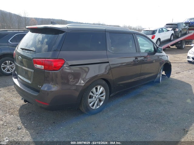 KIA SEDONA LX 2017 KNDMB5C18H6248163 Image 4