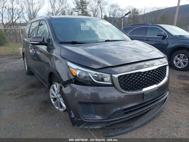 KIA SEDONA LX 2017 KNDMB5C18H6248163 Image 6
