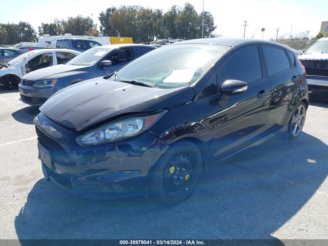 Ford FIESTA ST 2016 3FADP4GX0GM136066 Image 2