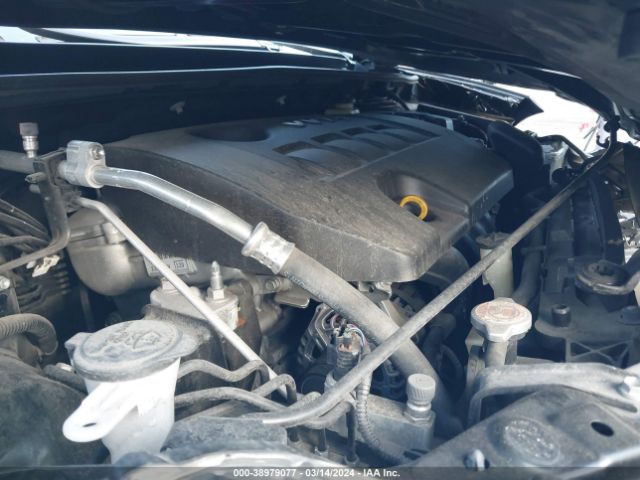 5YFBURHE1KP865893 Toyota COROLLA LE