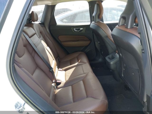 LYV102RK5JB087192 Volvo Xc60 T5 Momentum