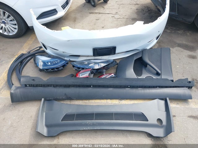 7SAYGDEF1NF562875 Tesla Model Y Performance Dual Motor All-wheel Drive