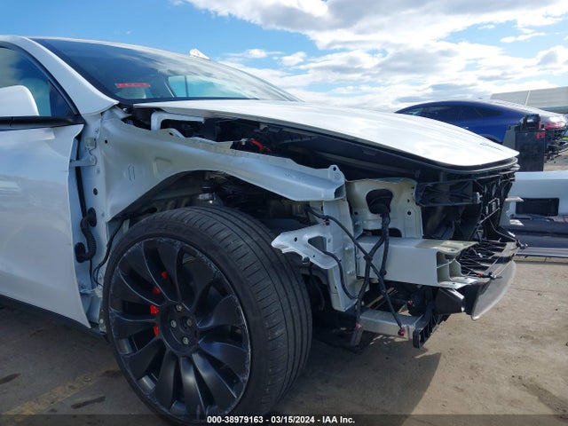 7SAYGDEF1NF562875 Tesla Model Y Performance Dual Motor All-wheel Drive