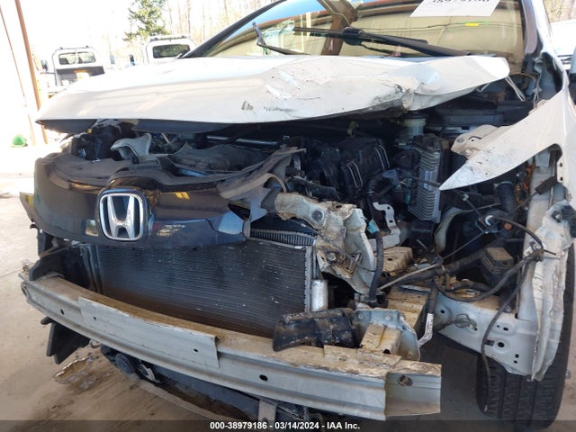 Honda FIT LX 2015 3HGGK5H51FM757843 Image 6