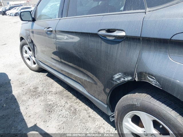Ford EDGE SE 2018 2FMPK3G9XJBC20756 Image 15