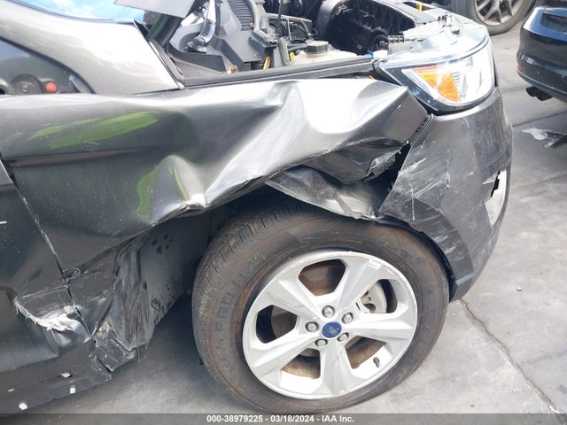 Ford EDGE SE 2018 2FMPK3G9XJBC20756 Image 18