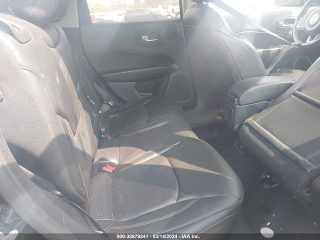 3C4NJCCB7JT240376 Jeep Compass Limited Fwd