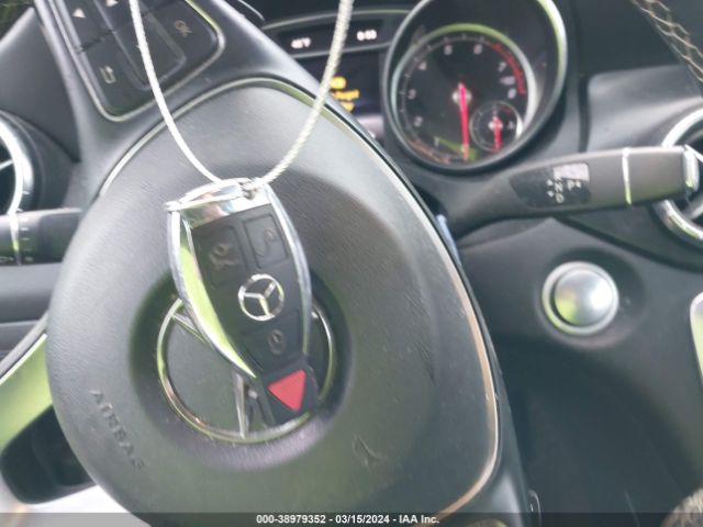 WDDSJ4GBXHN423693 Mercedes-Benz CLA 250 4MATIC