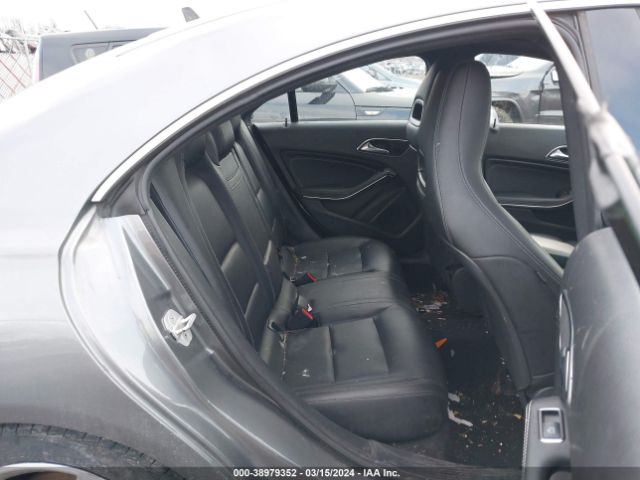 WDDSJ4GBXHN423693 Mercedes-Benz CLA 250 4MATIC