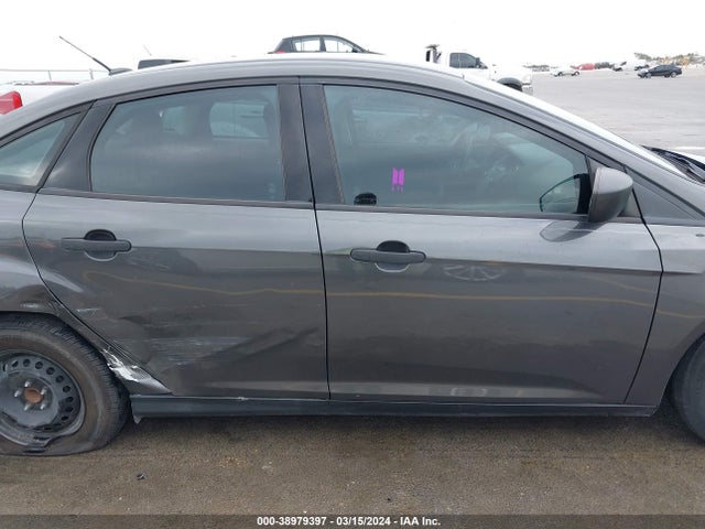 Ford FOCUS S 2016 1FADP3E2XGL281649 Image 13