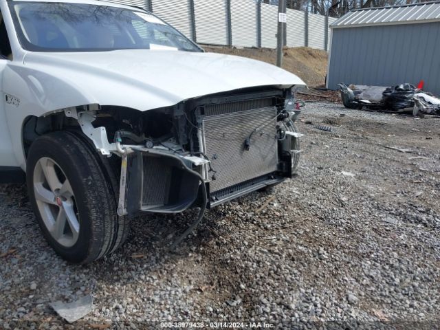 SADCJ2FX1JA256741 Jaguar F-pace 25t Premium