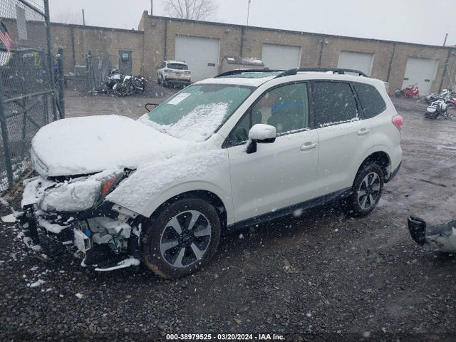 Subaru Forester 2.5i Premium 2017 JF2SJAEC7HH577427 Image 2